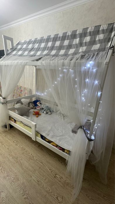 Продам детскую кроватку.Срочно