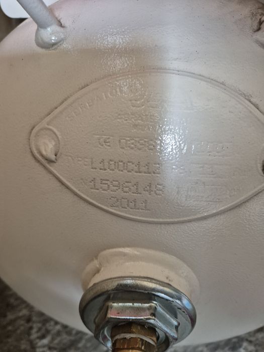 Titlu: Compresor Stomatologic MGF SKY 100/30 SCE – 12 Bar, Motor 2022 + Motor Original