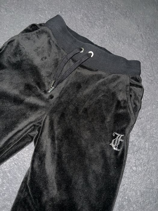 Pantaloni juicy noi