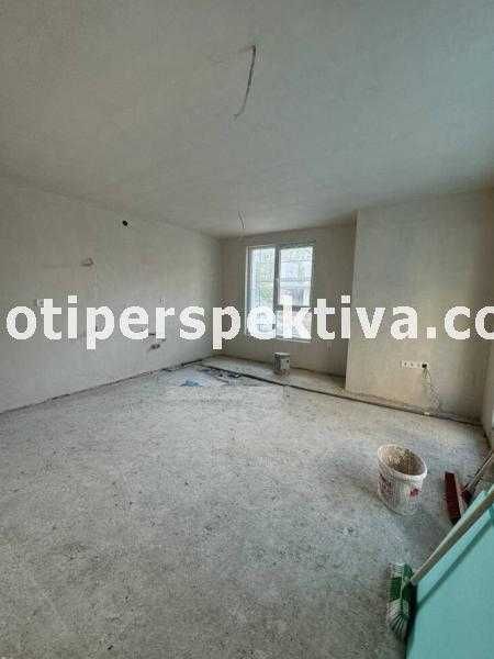 Продава се Двустаен апартамент в Пловдив, Христо Смирненски - 84 кв.м за 717 €/кв.м - Снимка #1