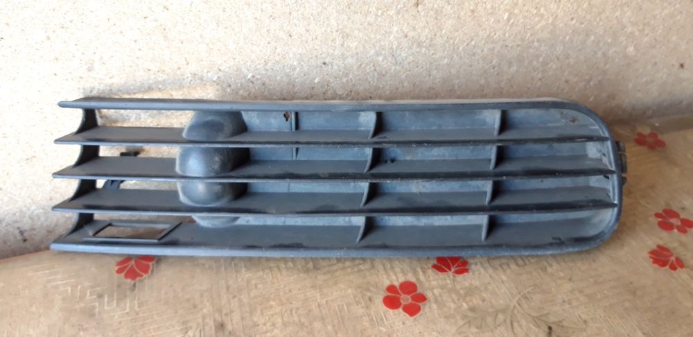 Крышко бамперо на Ауди С4