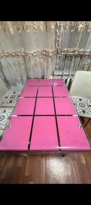 Стол для кухни стеклянный