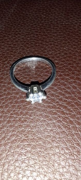 Серебряный женский кольцо. 925