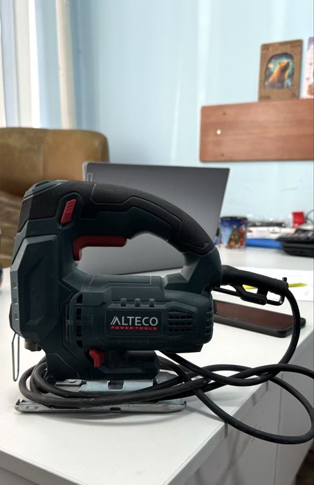 Лобзиковая пила Alteco JS 500