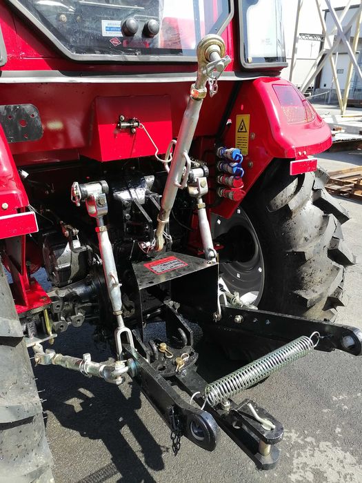 Минитрактор DongFeng 404  G2 с
кабиной