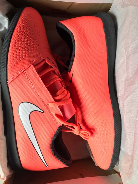 Мъжки футболни обувки Nike PHANTOM VENOM CLUB IC 44.5