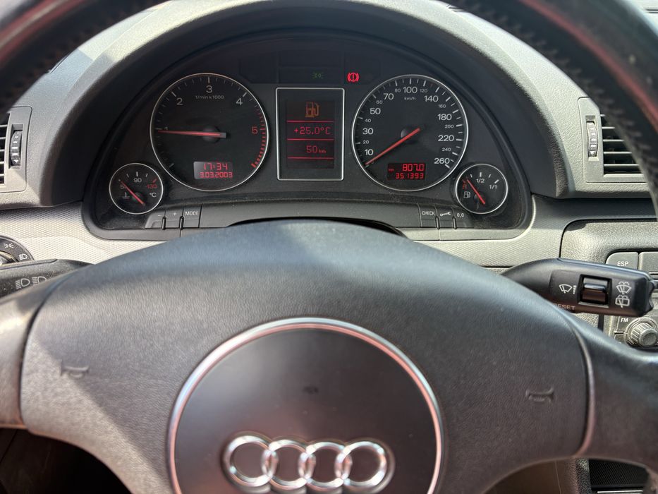 AUDI A4 2004 — imagine 4