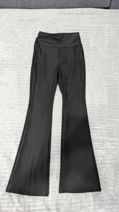 Отдам вещи за шоколадку