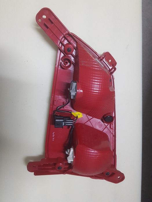 Продавам Габарит с мигач  HYUNDAI kona