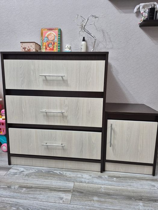÷÷÷ Караганда,продам комод и тумбу ===