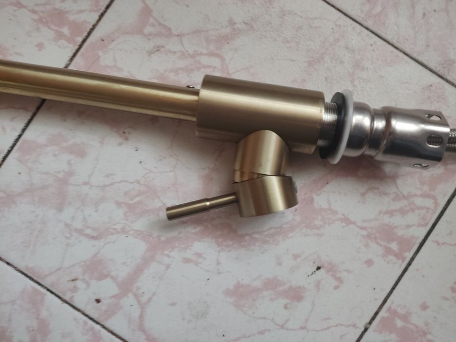 Vând baterie ca noua