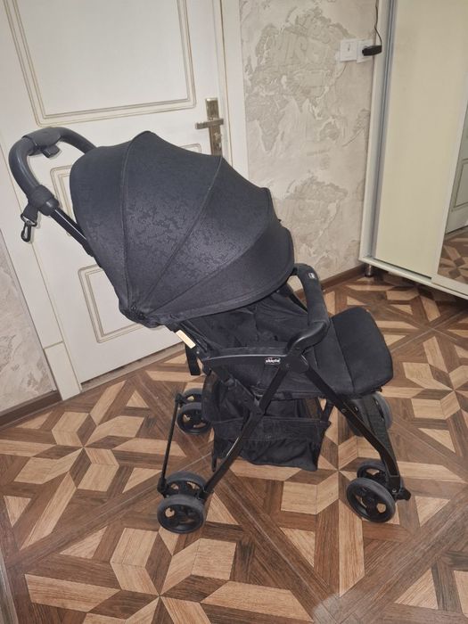 Детская прогулочная коляска бренда Chicco ohlala