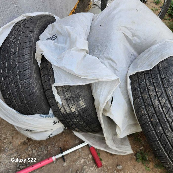 Шины продам r17 225/65