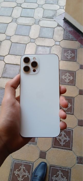 iPhone 12 Pro Max sotiladi