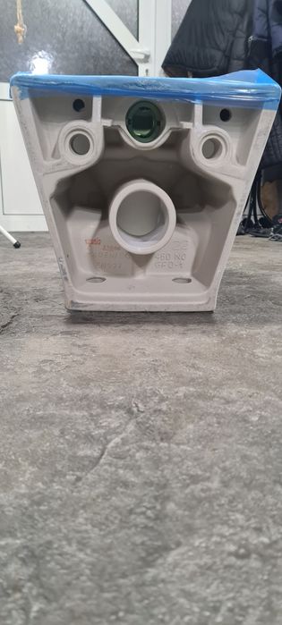 Тоалетни чинии с задно оттичане