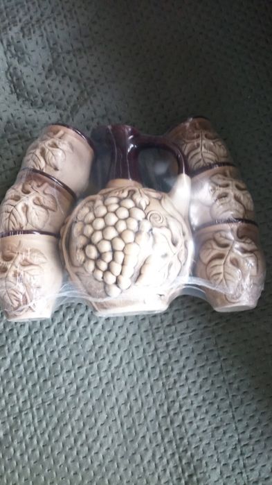 Сервиз за вино, нов.