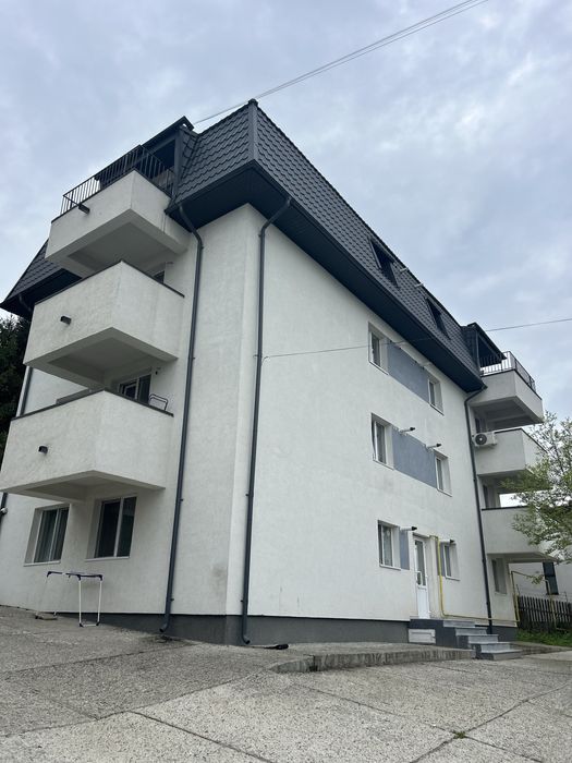 Apartament intabulat cu două camere decomandat la două minute de rond Păcurari/50 de mp/etaj unu /preț 79.900 de euro!