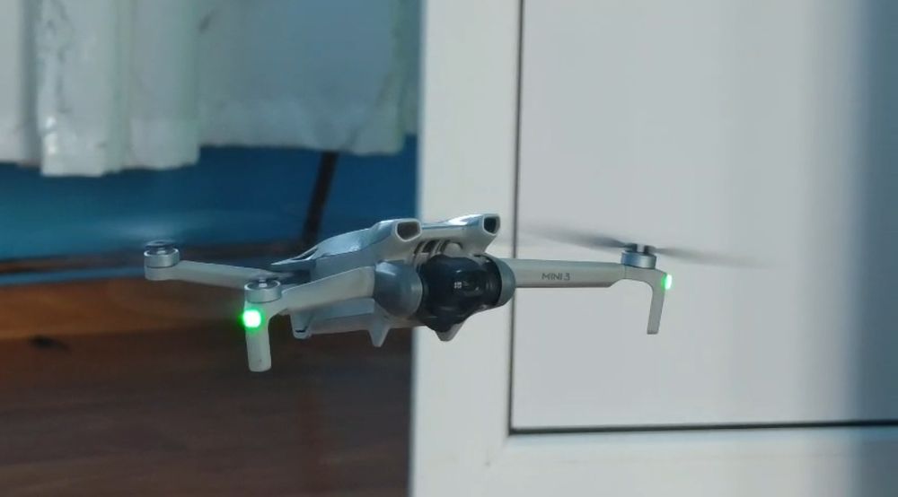 DJI mini 3 fly more combo 2 baterii