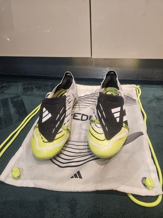 Ghete de fotbal adidas predator elite fg originale  + saculet