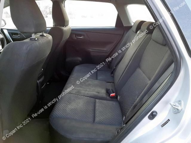 Dezmembrez Toyota Auris 2