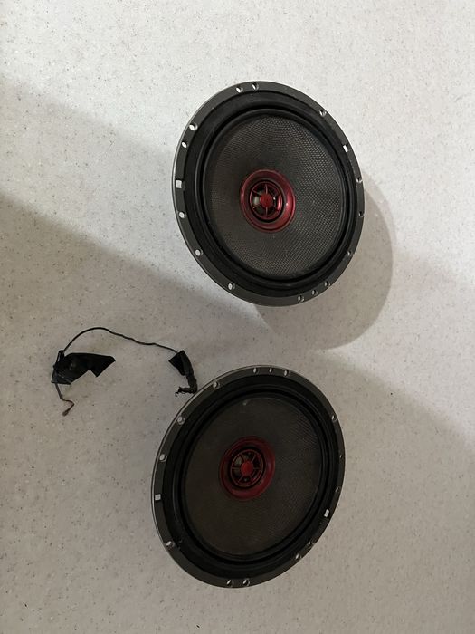 Продам динамик в хорошем сост