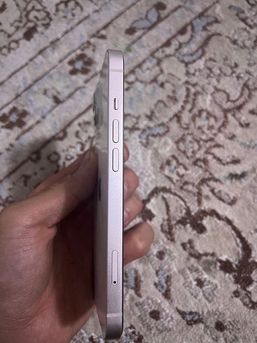 Айфон 13 256гб..