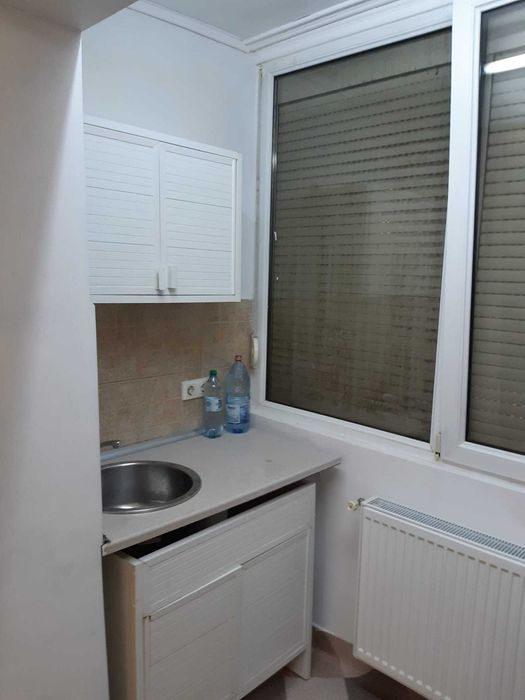 Ofer spre inchiriere apartament o camera