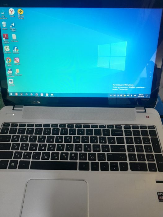 Noutbook HP rabochiy ekran sensor