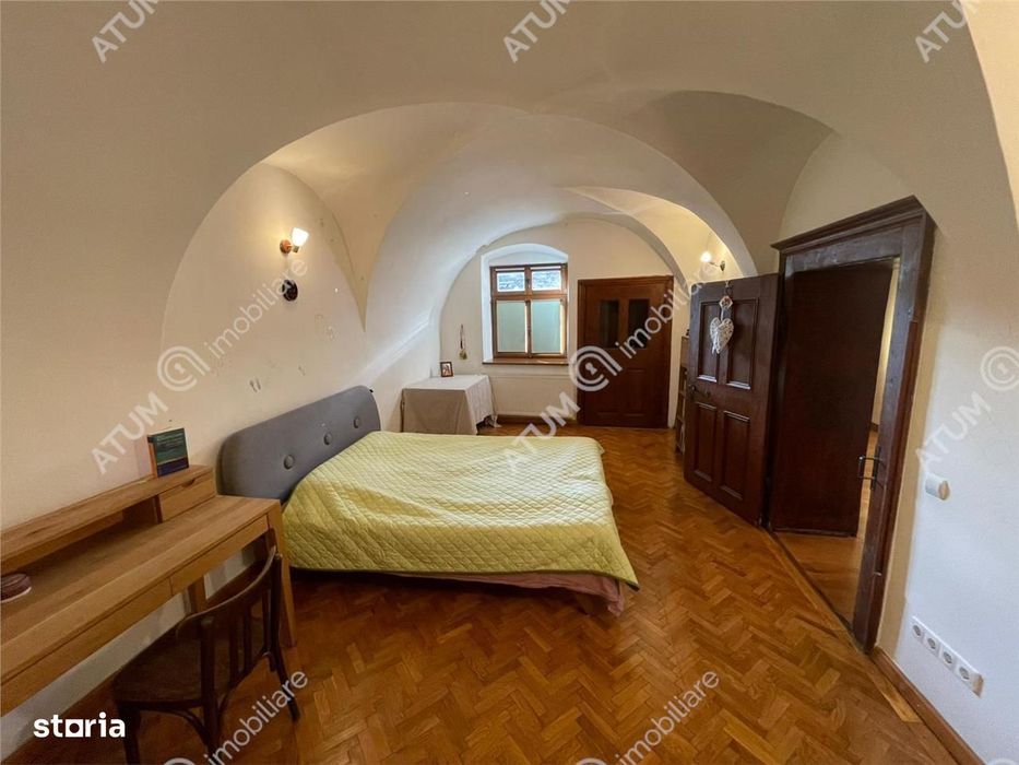 Apartament cu 2 camere decomandate la casa in zona ultracentrala Sibiu