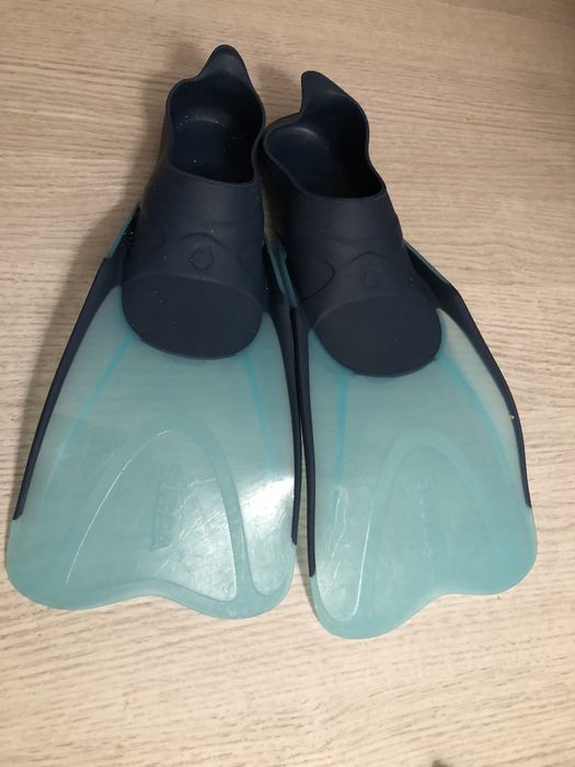 Vând labe snorkeling Decathlon, pentru copii