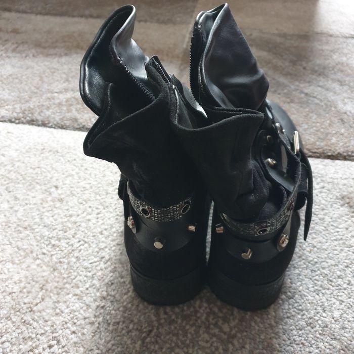 Ботуши Български