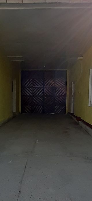 Дарвоза Сотилади б/у Холати Янгидай 4 миллион Яна келишамиз