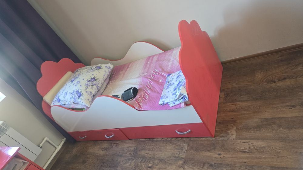 Продам детскую мебель