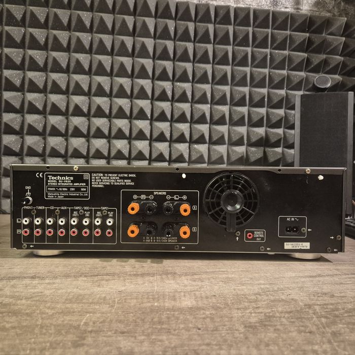 Усилвател Technics SU-V620