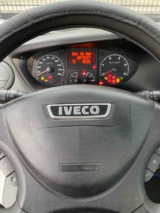 Ивеко 70c17 пътна помощ