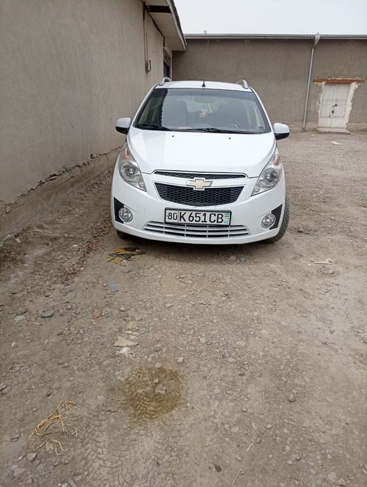 Sotiladi! Spark 2016