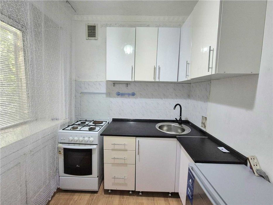 Продам 2 комн квартиру на Востоке