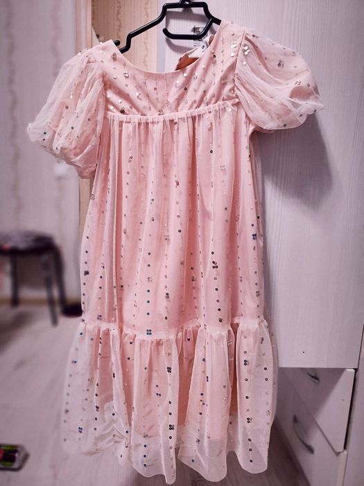 Платье  из Фатина с пацетками нарядное для 6 7 8 9 лет.