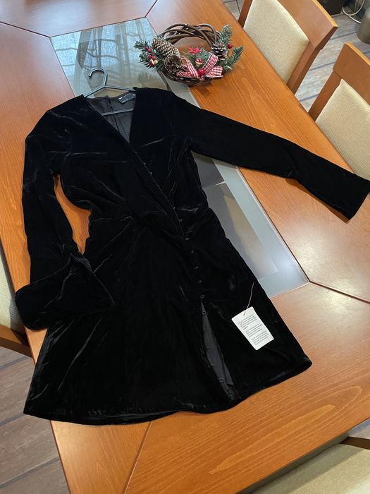 Дамска черна рокля