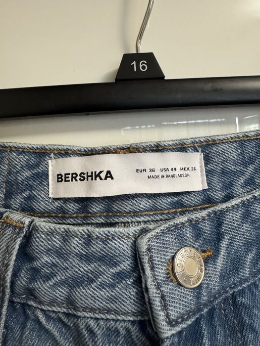 Дънки Bershka 36