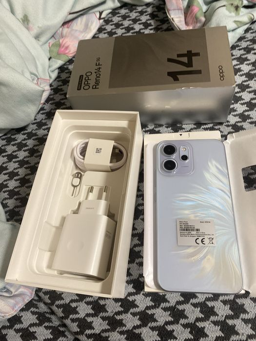 новый смартфон oppo reno 14.