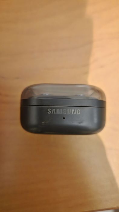 Galaxy buds 4 pro