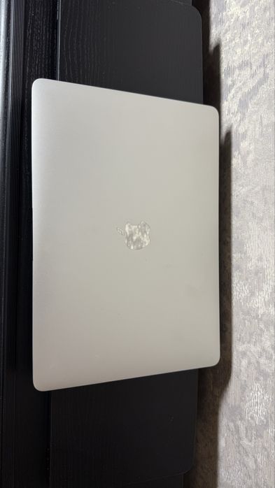 Продам MacBook Air M1 (2020), 256 GB