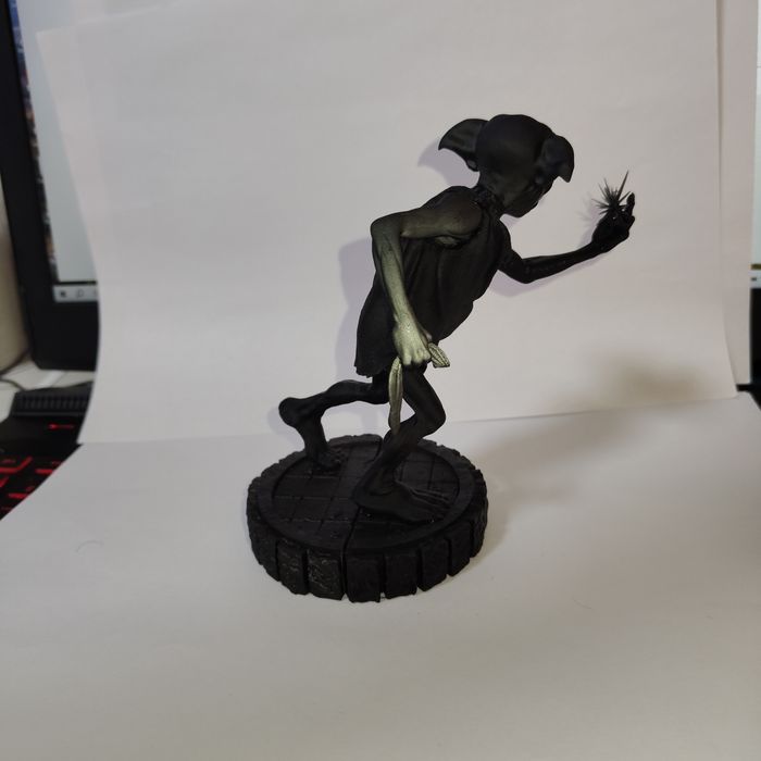 Продам фигуру Добби