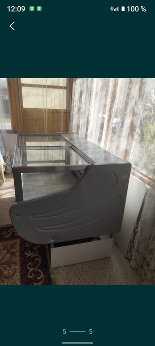 Продам б/у ветринный холодильник.