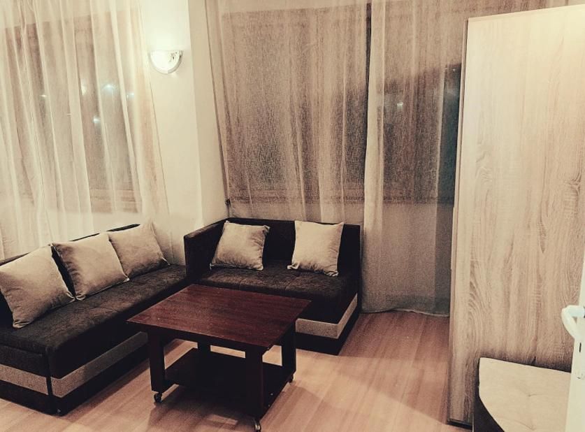 Дава се под наем Двустаен апартамент в Пловдив, Център - 58 кв.м за 350 € - Снимка #1