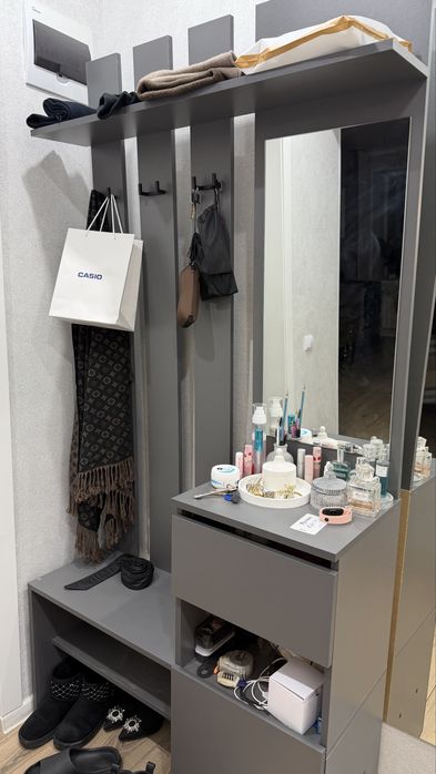 Продам Прихожку