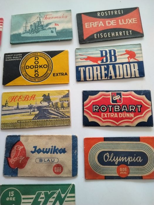 Продавам малка колекция от стари ножчета за бръснене