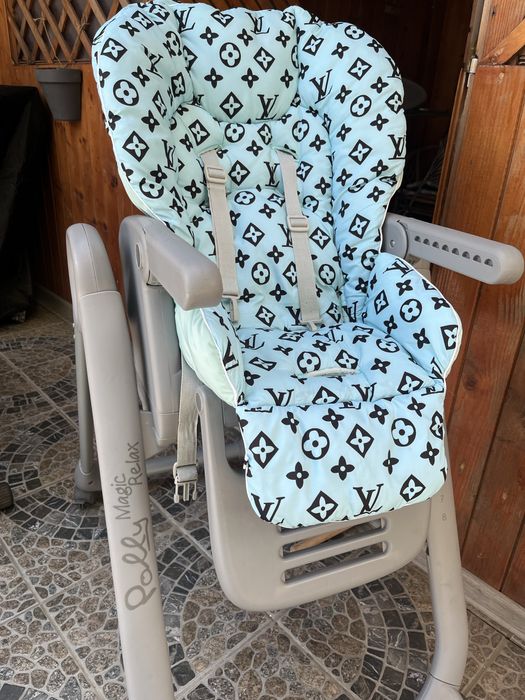 Scaun de masa Chicco Polly Magic Relax