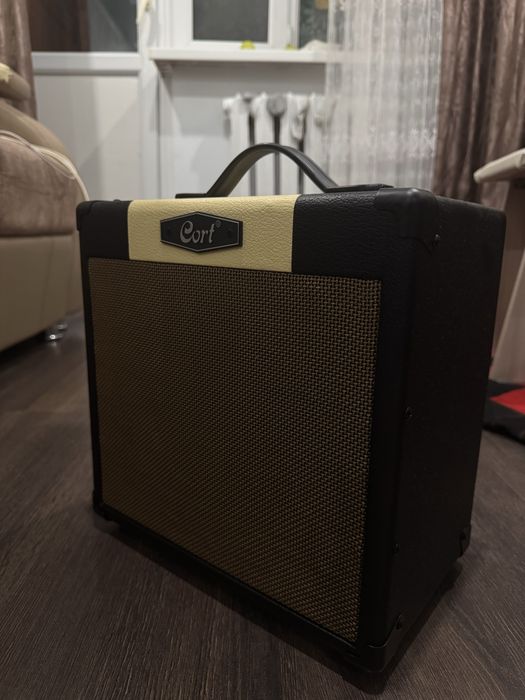 Комбоусилитель Cort CM15R Black